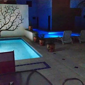 https://hotel-mexicasa-cancun.quintano-roohotels.com